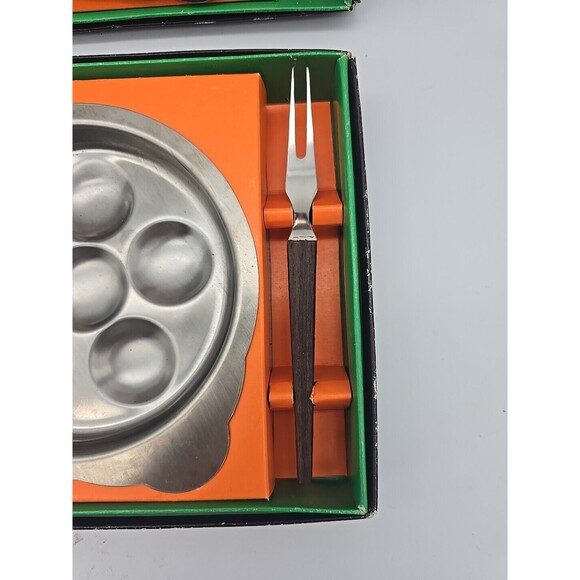 MCM Escargot Serving 2 sets of 3 pc set Stainless Steel Plate, Tongs, Fork Boxed - Picture 6 of 12